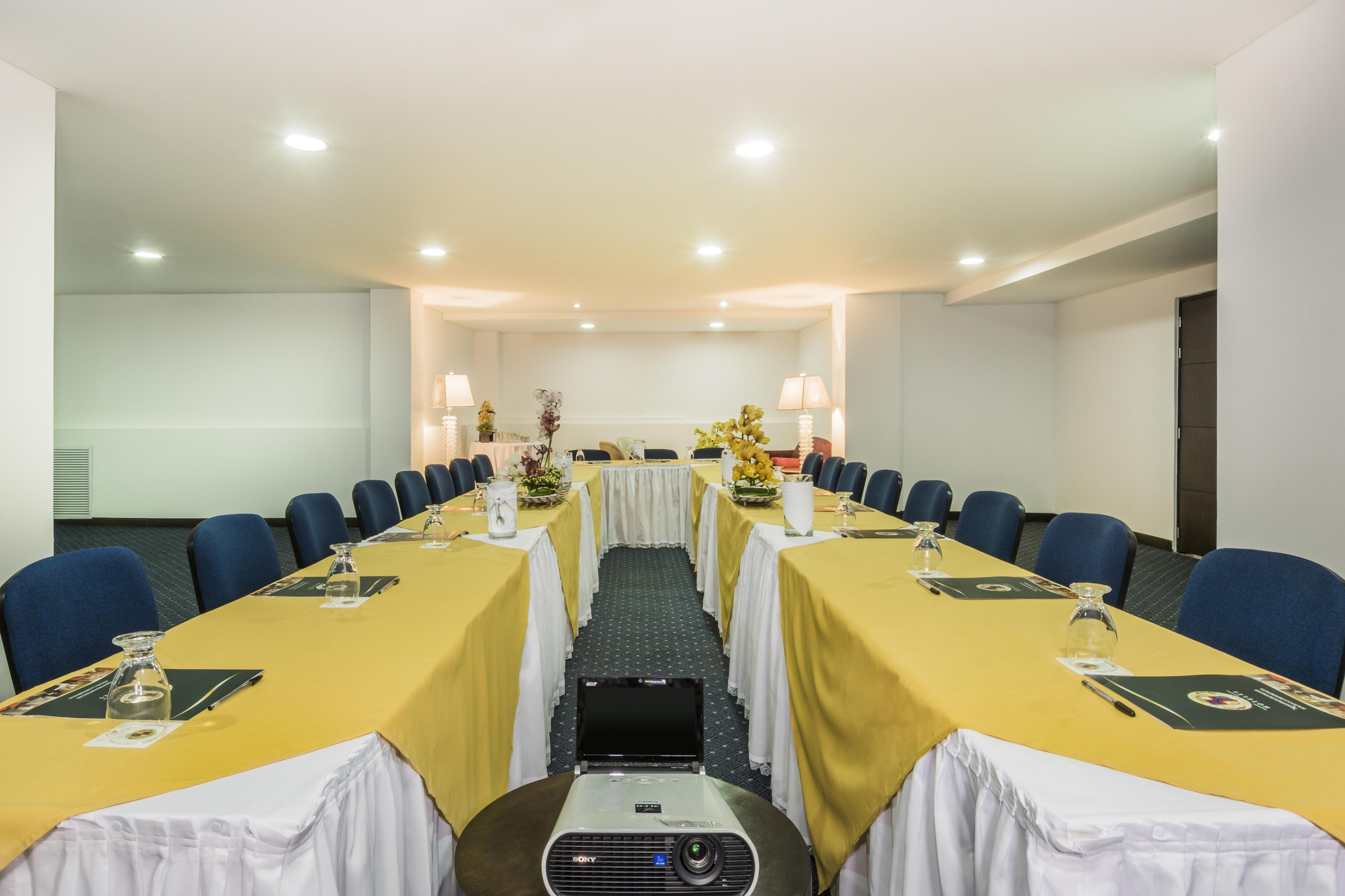 Hotel Egina Medellín Eksteriør billede