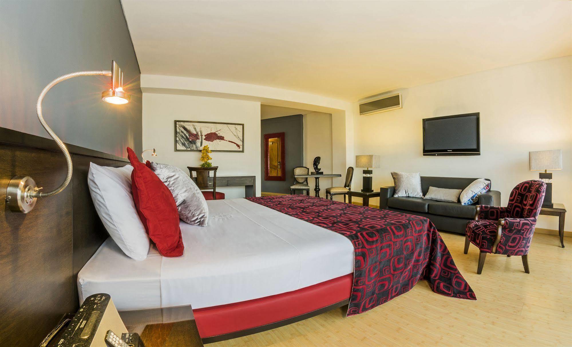 Hotel Egina Medellín Eksteriør billede